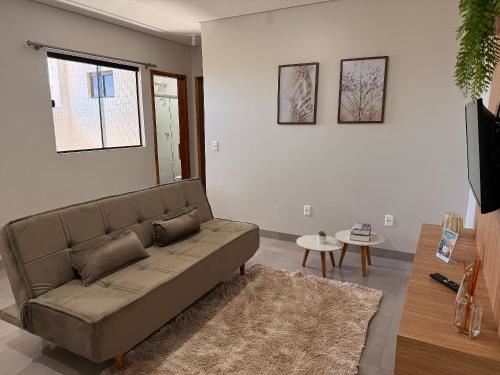 Lindo apartamento de 2/4 com ar condicionado em predio familiar