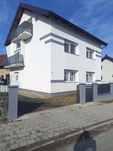 Apartman Kati?