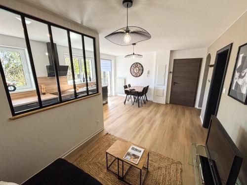 Les Reflets du Chateau - Parking Gratuit - Cosy & Moderne - Route des vins