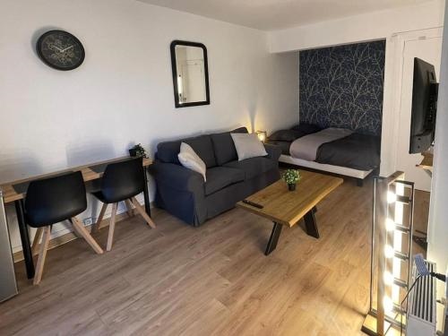 Studio moderne a Antony