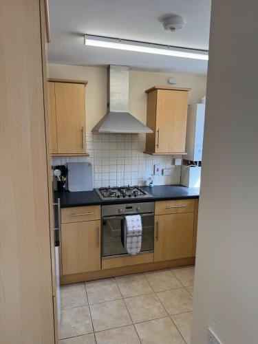 Modern cosy sleeps 5 first floor central MD2