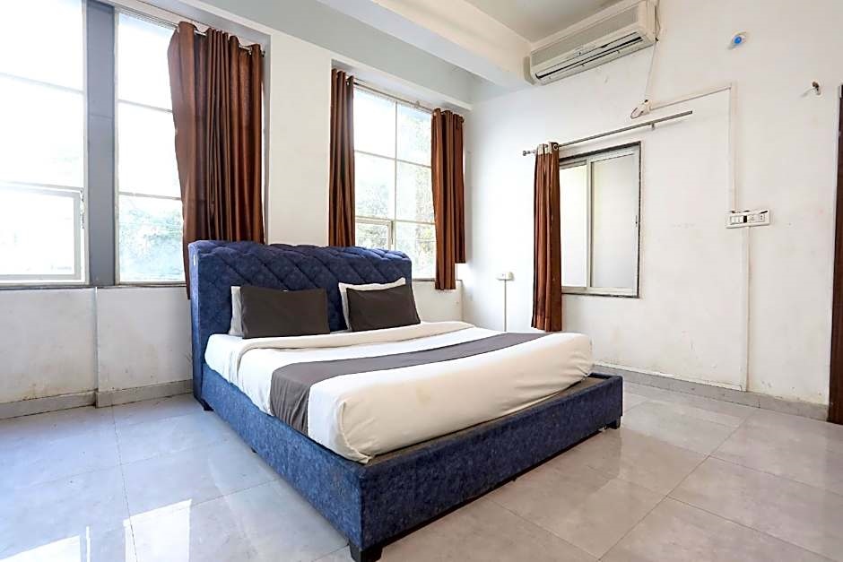 Hotel O Royal Galaxy