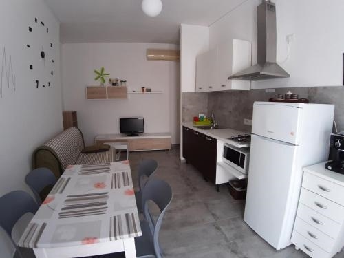 CASA ALEXSA Intero appartamento o CAMERA ALEXSA Camera matrimoniale con patio