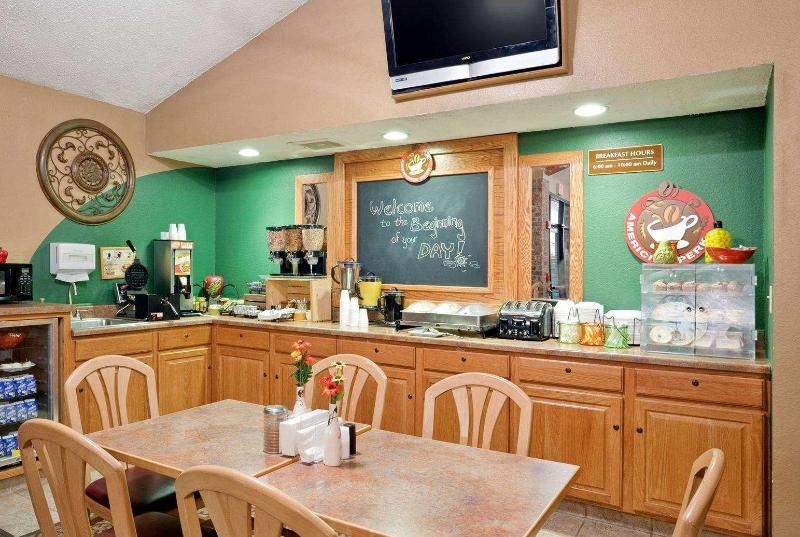 AmericInn by Wyndham Grimes