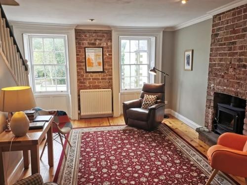 Spacious 3 Bedroom Apartment in Hillsborough NI