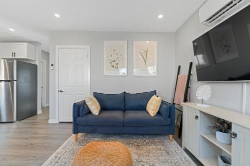 The Garden Retreat in Welland, On - 1BR,Free Parking and Workspace