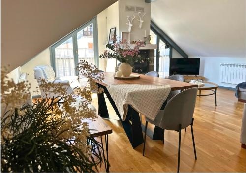 Caldares Exclusivo Atico en El Pueyo de Jaca