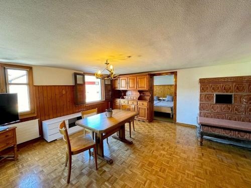 AlpenHaus, farmhouse