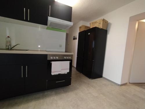 Moblierte Wohnung fur 5 Personen - KMK Monteure