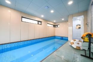 GaPY Mom Stay Private Pool Villa