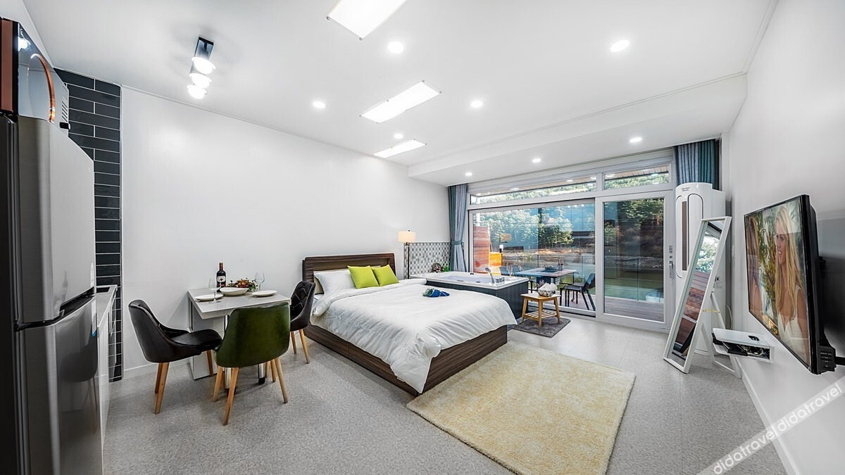 Gipei Wool Story Pension