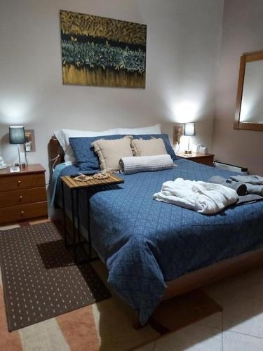 House by the sea/Sp?t? st?? ?a?assa