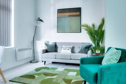 Modern 2 bedroom flat - 15 minutes to Liverpool