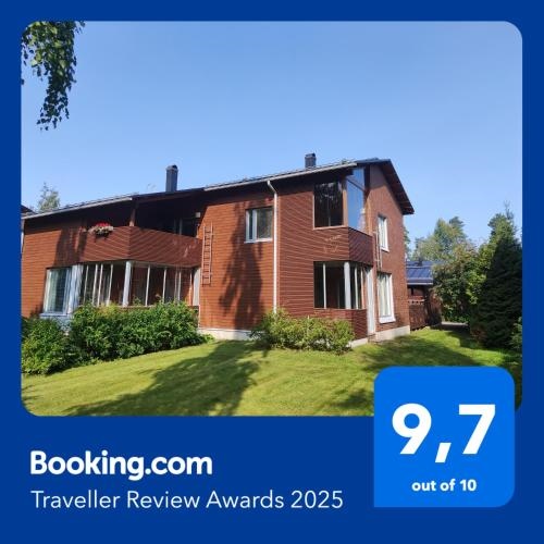 Lakeside Retreat near the University, with 2 free parking spots