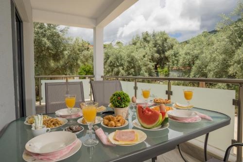 Michaelangelo Apartments