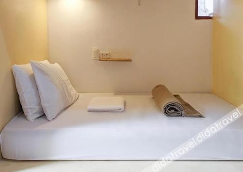 Lexias Hostel and Workspace Siargao