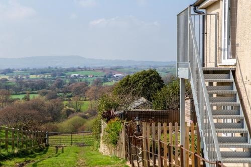 Strongate View Apartment - cosy stylish rural Jurassic coast & Bridport nearby