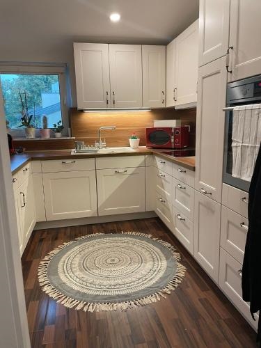 7-24 Self-Check-In - 120qm - 5 rooms - 2 bathrooms - kitchen - free parking - Yihapartment