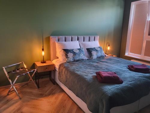 Apartament w Centrum Luksusowy Full Opcja Zameldowanie 24h Du?y Parking Balkon PlayStation 5 Ekspres Netflix Winda FV Nowy Budynek