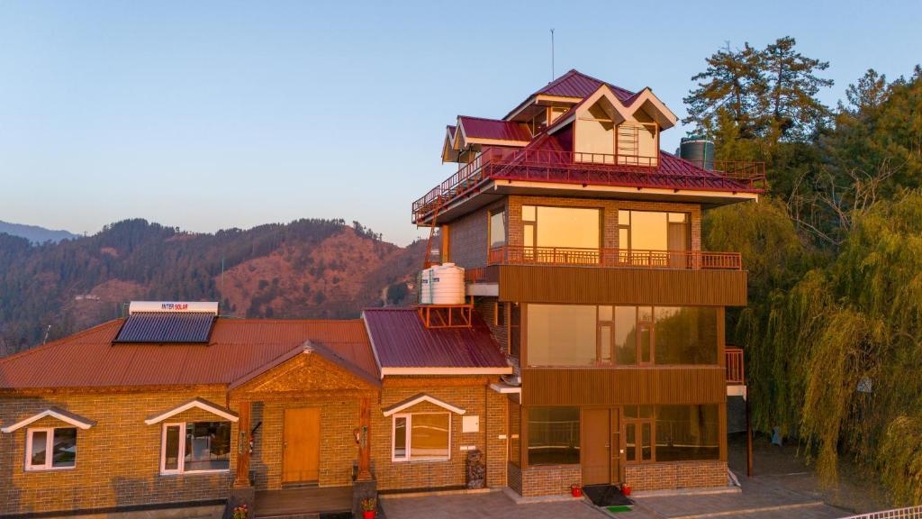 Alaya Stays By Elivaas Lafu House - Shimla