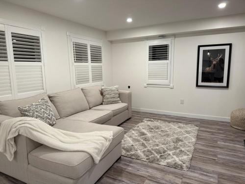 Modern & Stylish 2BR Apartment 658