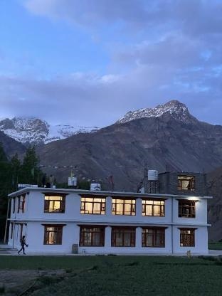 The Norphel Hotel And Restaurant