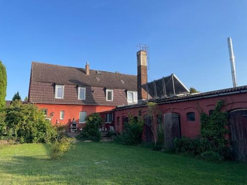 Gro?zugige Ferienwohnung nahe Berlin