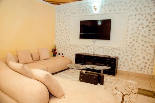 Appartements Meubles Elegants et Spacieux a Tradex Ahala - Yaounde
