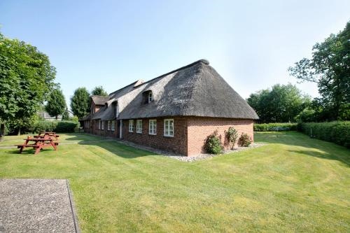 Friesisches Reetdachferienhaus