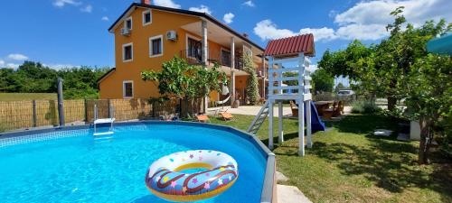 KIZIN House, Cozy apartments by Istrian Embrace