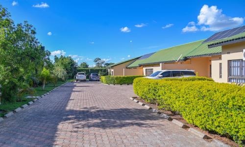 Leopard Tree Apartments