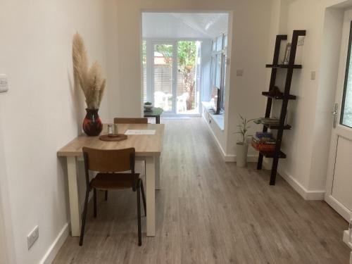 Forest Heath Holidays - The Nook