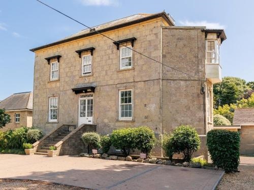 3 Bed in Ventnor 89972