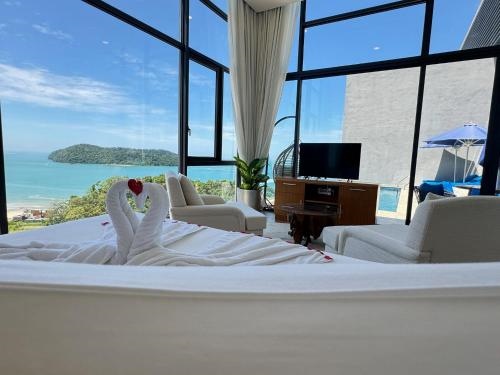 Lavanya Sea View Penthouse with Sky Pool