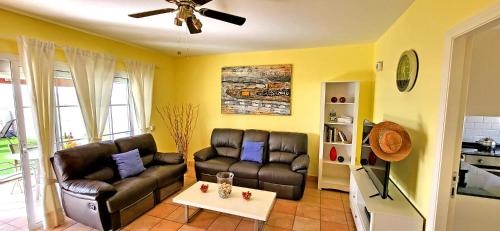 Ferienhaus CALETA SUENO