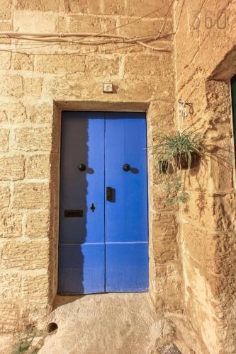 The Blue Village Suites by 360 Estates