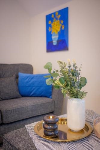 Lethbridge Villa 49 Apartment 3 Super Fibre WiFi, Free parking