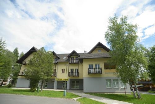 Apartman Lomnica