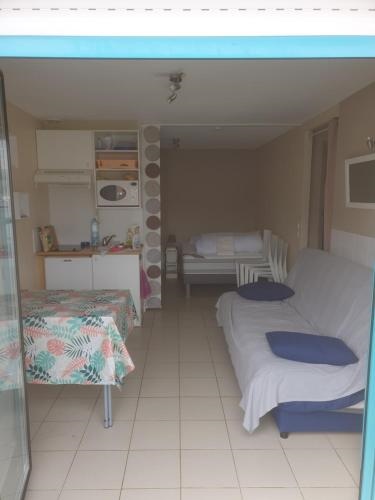 Studio cabine a 200m de la plage sainte Cecile