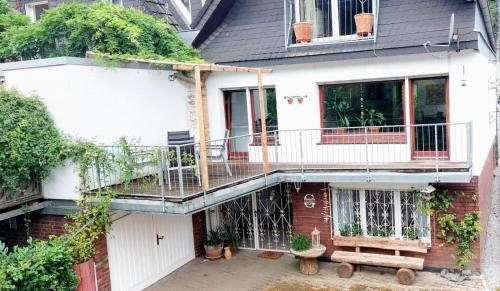 GUESTHOUSE - Ferienwohnung Ennepetal im Heilenbecker Tal