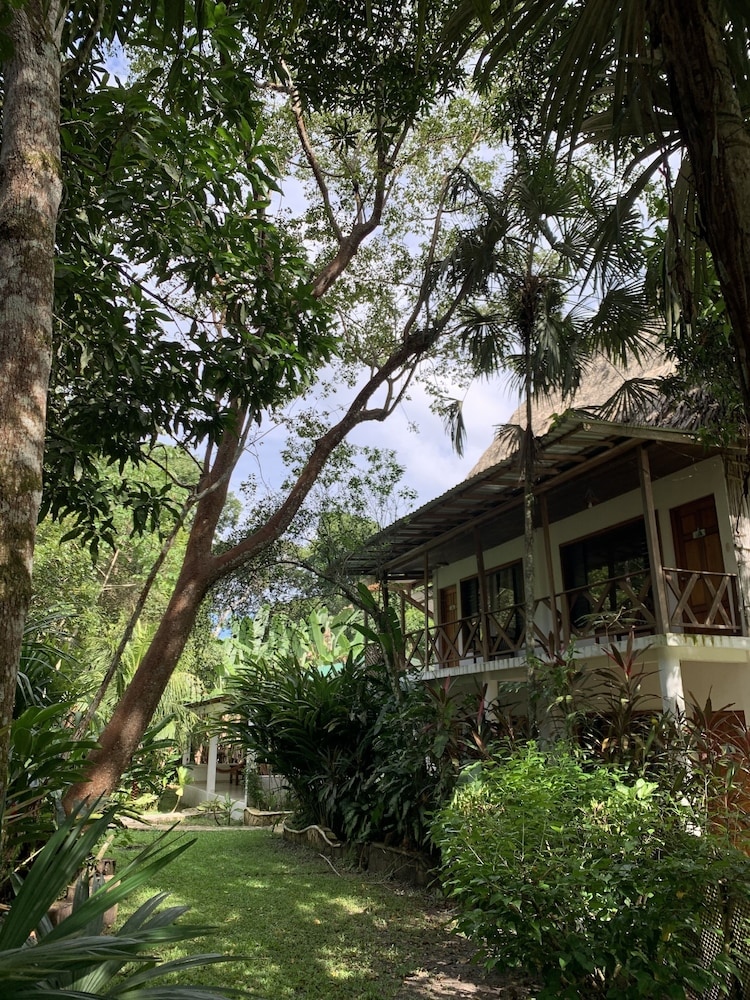 Hotel Jaguar Inn Tikal