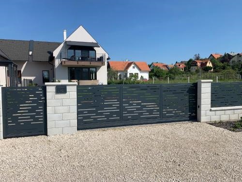 Paloznak Lux Apartmanhaz