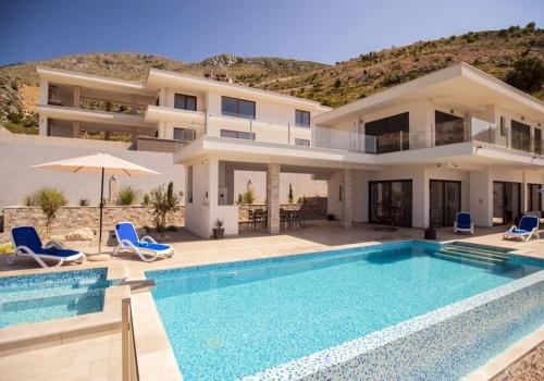 Villa Andrea With Private Pool & Jet Pool Near Dubrovnik
