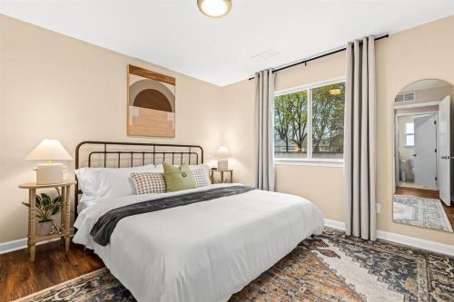 New Pet Friendly 1BR in the heart of Roseville