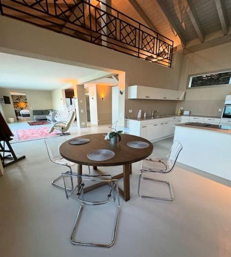 Incantevole open space vista lago