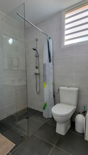 Cayenne Bleu Azur - Petit Dej Inclus