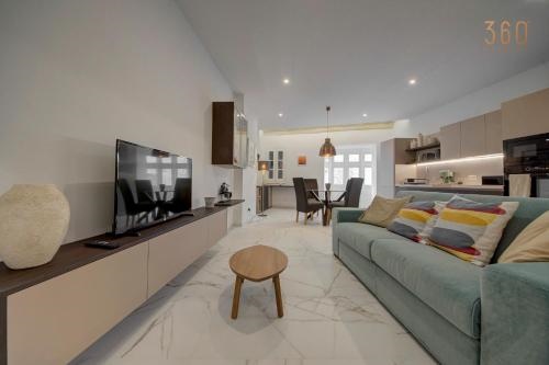 Stylish 1BR Apt with sofabed & backyard, Attard by 360 Estates