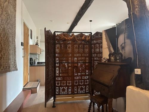 Onder de paardenkastanje