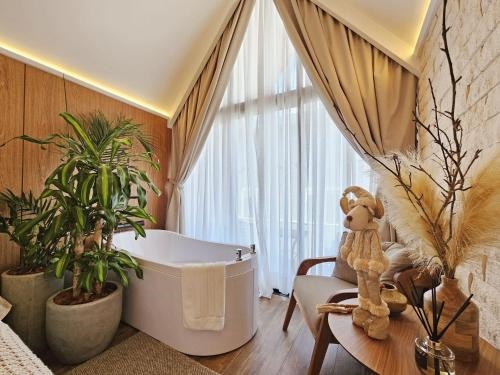 Cabana Pinot Noir - Cabanaurbana (Adults Only)