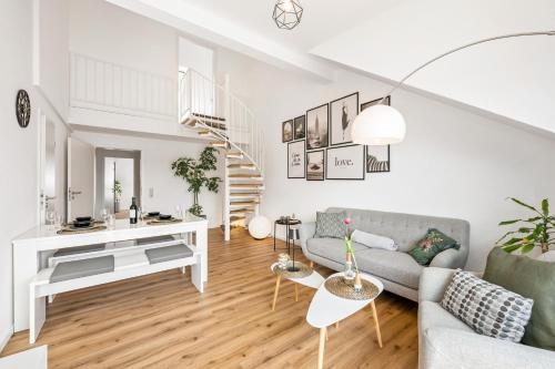 Ferienwohnung Bad Friedrichshall 5BR 10 beds, TV & kitchen